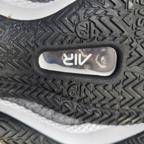 Nike LeBron Witness 3 Dark Grey Men's Size 10.5 - Picture 14 of 15